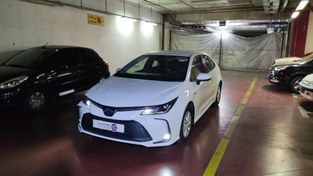 تصویر تویوتا کرولا مدل 2023 ا هیبرید موتور 1800 فول هیبرید موتور 1800 فول