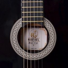 تصویر گیتار کلاسیک رافائل مدل R30 