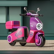 تصویر موتور شارژی وسپا طرح E G ریموتی 