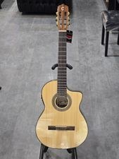 تصویر گیتار کارولی Gc340 cw 