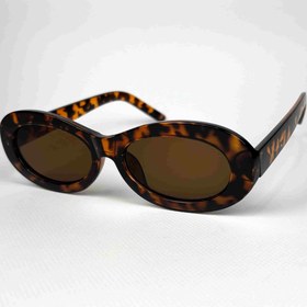 تصویر عینک آفتابی بیضی 