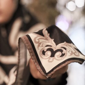 تصویر روسری مجلسی لوکس ابریشمی طرح پرنیان 