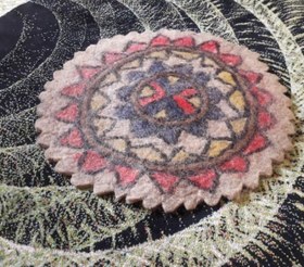 تصویر نمد گرد نیم متری کد 10498 