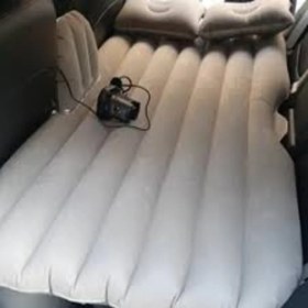 تصویر تشک بادی داخل ماشین car bed