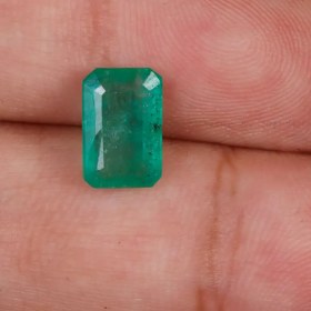 تصویر نگین زمرد کد 30149 Emerald stone