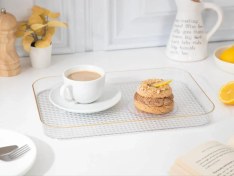 تصویر سيني مستطيل بزرگ اکروليک لب طلا 