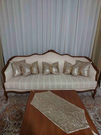 تصویر کوسن پاپیونی پولکی 