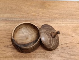 تصویر قندان چوبی خراطی 