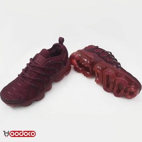 nike vapormax plus crimson