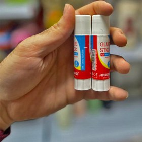 تصویر چسب ماتیکی آریا 