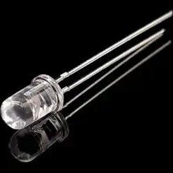 تصویر ال ای دی 5mm شفاف قرمز پایه بلند 