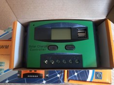 تصویر کنترل شارژر خورشیدی سولار 10آمپر 12/24 ولت دارای usb Battery Charge Controller