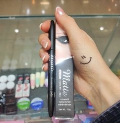 تصویر خط چشم ماژیکی خودکاری رومنس لیدی romance lady matte مات مشکی ضدآب و ۲۴ ساعته 