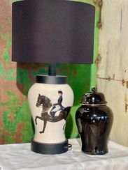 تصویر آباژور سرامیکی اسب هرمس سوار دار هانه سرام 