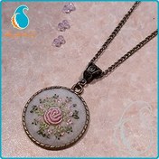 تصویر گردنبند گلدوزی 1 