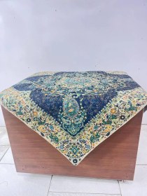 تصویر رومیزی ترمه ابریشمی سایز ۱ در ۱ 