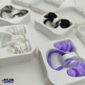 تصویر گوشی و دماغ گیر شنا 