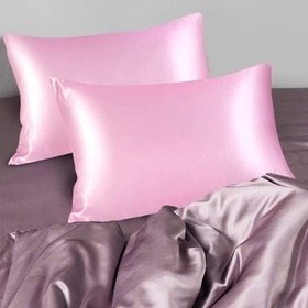 تصویر یک جفت روبالشی ساتن صورتی سایز ۵۰ در ۷۰ Pink pillowcases