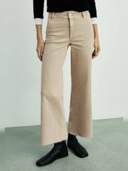 تصویر کراپ واید لگ کرم MANGO 