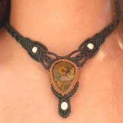 تصویر چوکر ( گردنبند کوتاه ) با سنگ جاسپر پاییزی 