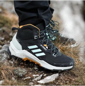 تصویر کفش کوهنوردی اورجینال مردانه برند Adidas مدل TERREX AX4 MID GTX Su کد IF4849 