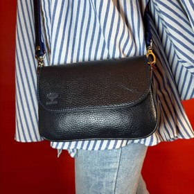 تصویر کیف دوشی زنانه چرم مدل ۱۴۳ 