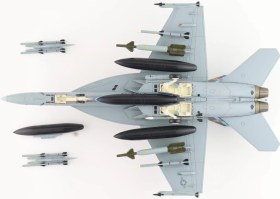 تصویر ماکت جنگنده اف 18 سوپر هورنت نیروی دریایی امریکا تاپ گان | Hobby Master 1:72 F/A-18E Super Hornet USNAVY Top Gun 