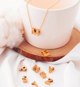 تصویر گردنبند سه‌بعدی حروف 