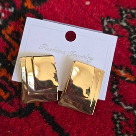 تصویر گوشواره میخی مربعی 