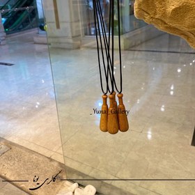 تصویر اویز ماشین میل باستانی 