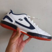 تصویر کفش فوتسال ورلد کاپ سفید و مشکی 