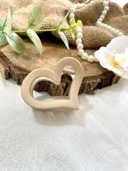 تصویر کلیپس قلبی - کرم / سایز ۶ سانتی متر 