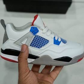 تصویر کتونی بچه گانه نایک ایر جردن ۴ وات دِ‌ فور سفید Nike air jordan 4 