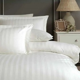 تصویر روتختی هتلی ۶ تیکه دونفره سفید پارچه میکرو پنبه 