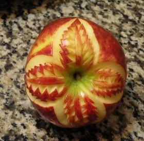 تصویر سیب سرخ سرخ حکاکی شده 