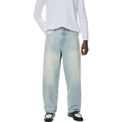 تصویر شلوار جین مردانه بگ استایل از pull & bear کد ۲۰۸ 