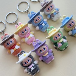 تصویر جاکلیدی لبوبو پرزی کلاه دار 