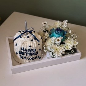 تصویر کیک تولد و گل برای تولد پسرانه ساده و کم هزینه 