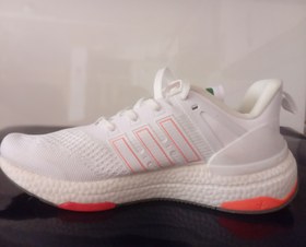 تصویر ‌کتونی آدیداس بوست سایز ۴۲ سفید ویتنام اصل Adidas boost running size 42