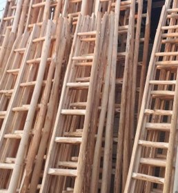 تصویر نردبان چوبی ۴ متری 