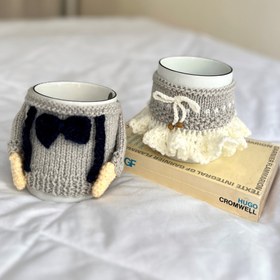 تصویر ماگ با لباس زمستانی ست 