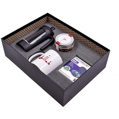 تصویر پک هدیه سازمانی نوش‌یار (1071) 