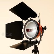 تصویر پروژکتور 800 وات کاسه ای 