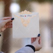 تصویر کارت عروسی گل برجسته طلا کوب GOLD 