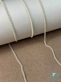 تصویر بند عینک زنجیر ساده کرمی 