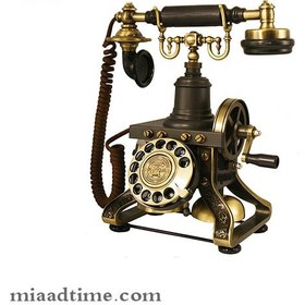 تصویر تلفن رومیزی کلاسیک | تلفن رومیزی با شماره گیر چرخشی کد 1892 