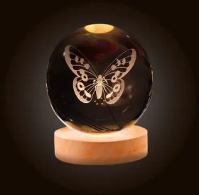 تصویر گوی کریستالی طرح پروانه/ 10 سانتی 