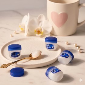 تصویر بالم لب مینی 