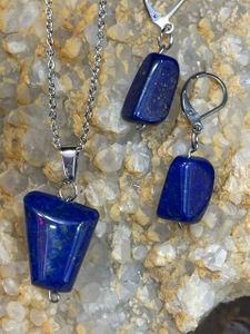 تصویر فروشگاه ماه سنگ