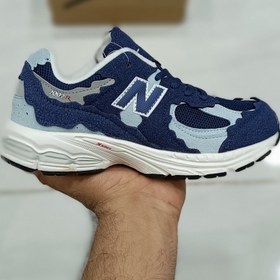 تصویر کتونی بچه گانه نیوبالانس ۲۰۰۲ آر سورمه ای New balance 2002r 